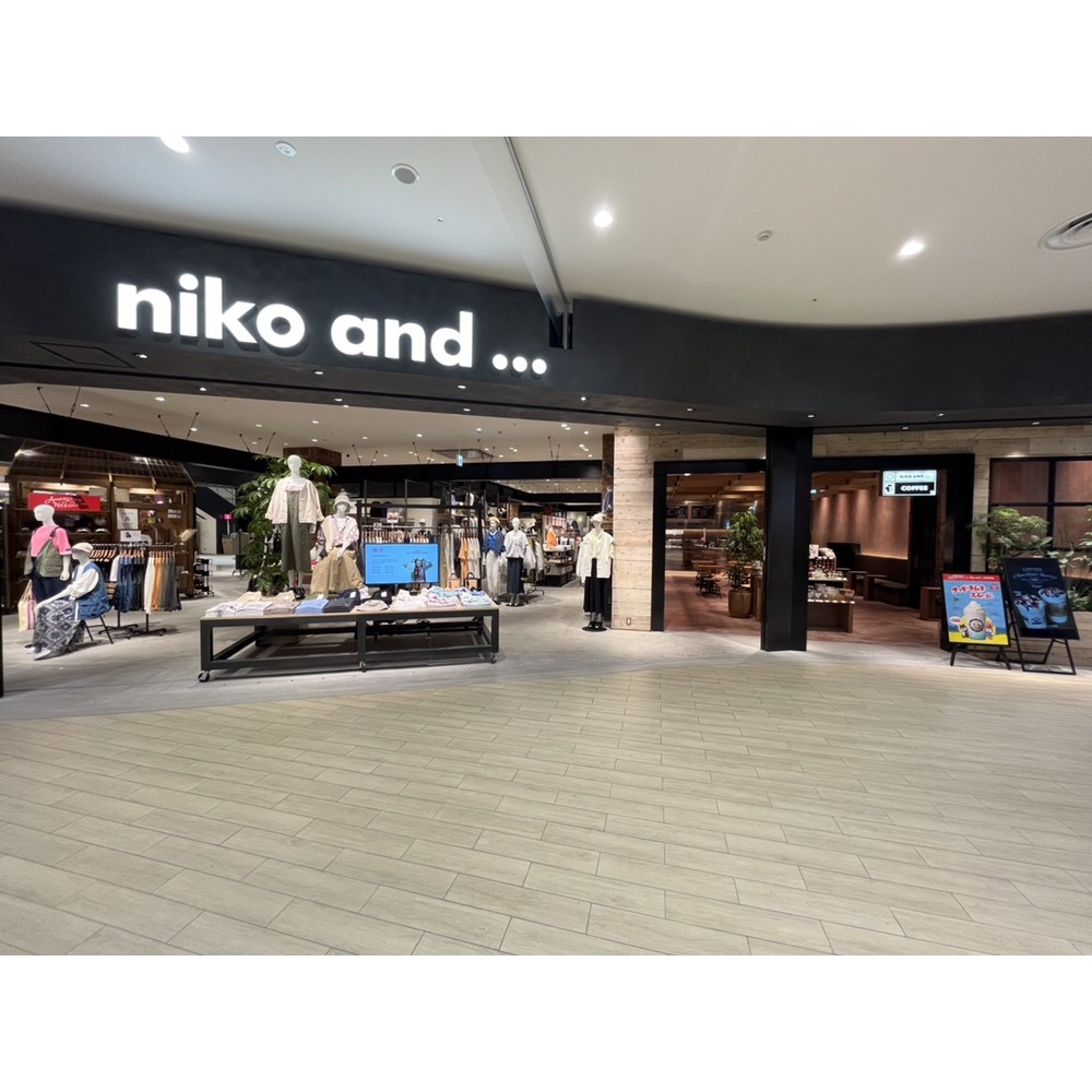 niko and ...がカフェ併設、フルカテゴリーを扱う大型店をイオンモール豊川に4月4日（火）グランドオープン